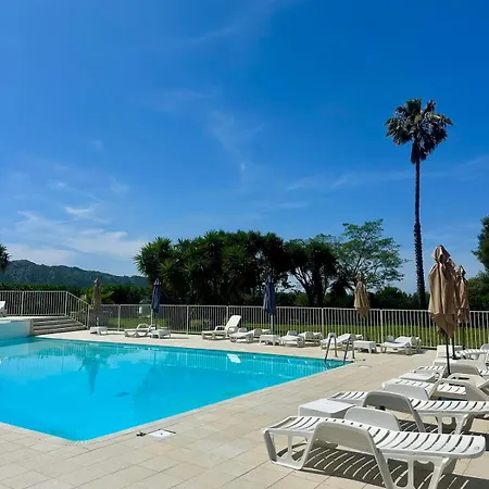 A Saint-florent Apartment *
